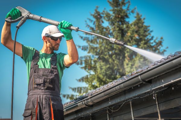 Gutter Washing in Charleston