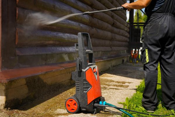 Wood House Exterior Cleaning in Charleston