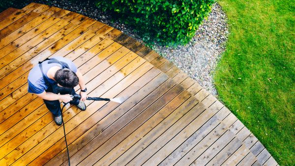 Deck Pressure Cleaning in Charleston