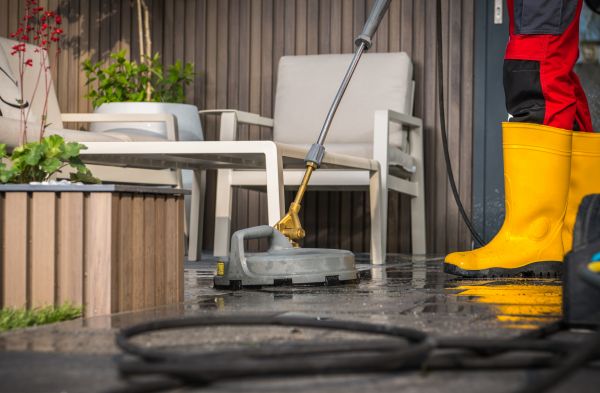 Townhouse Patio Cleaning in Charleston